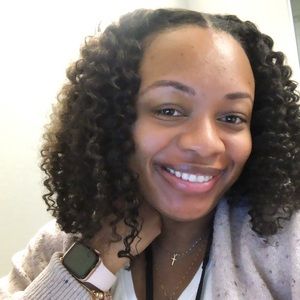 Meet your Posher, Samantha